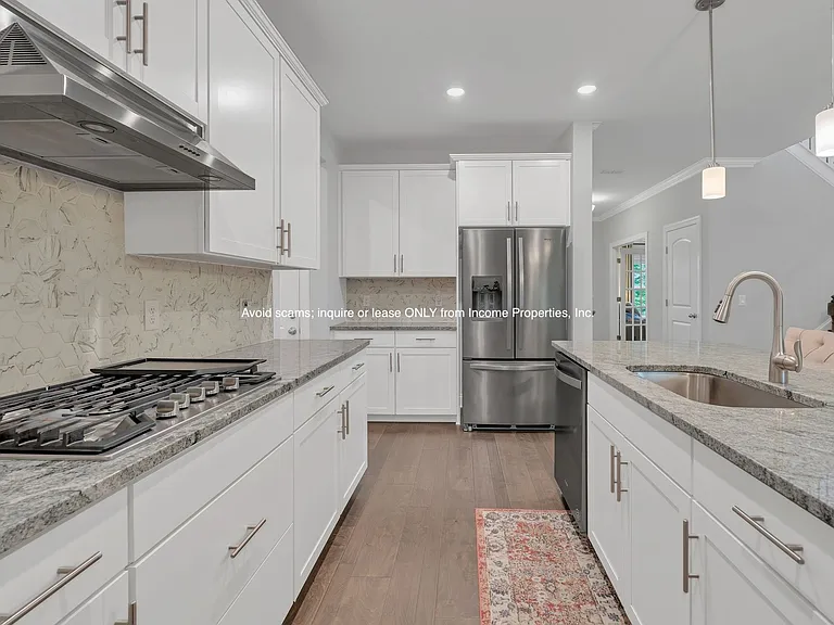 4937 Riverbank Dr — Photo 7