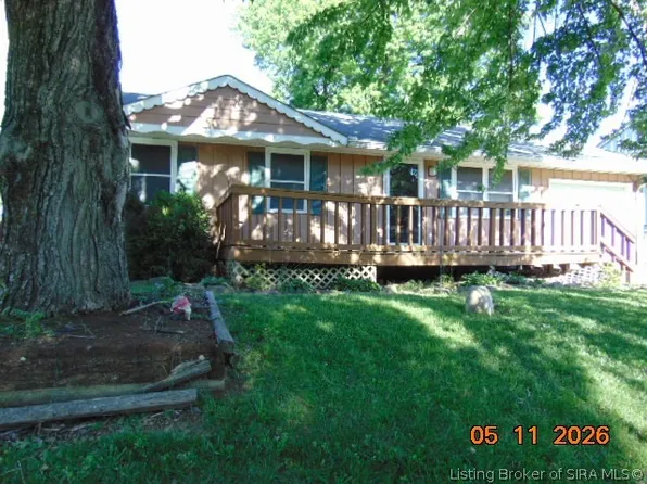 1710 Tennyson Drive, Clarksville, IN 47129