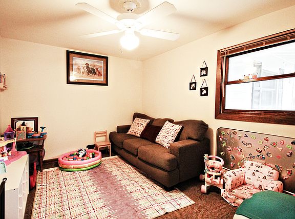 5th image of 18349 W Linda Ln