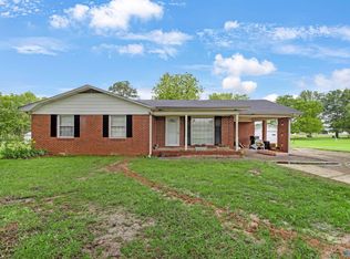 56 Pine St, Decatur, AL 35603