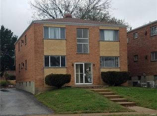 3253 Watson Rd, Saint Louis, MO 63139