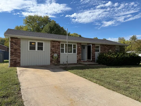 213 N Elmwood Ave, Republic, MO 65738