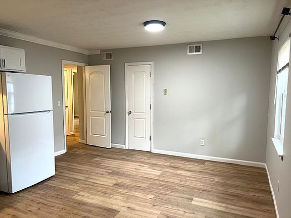 3rd image of 115 Ivey St APT 3