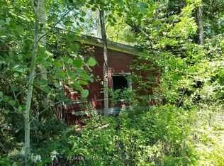 15572 State Highway 17, Whitewater Region, ON K0J1Y0