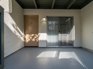 231 Weston Cir #8, Vista, CA 92083