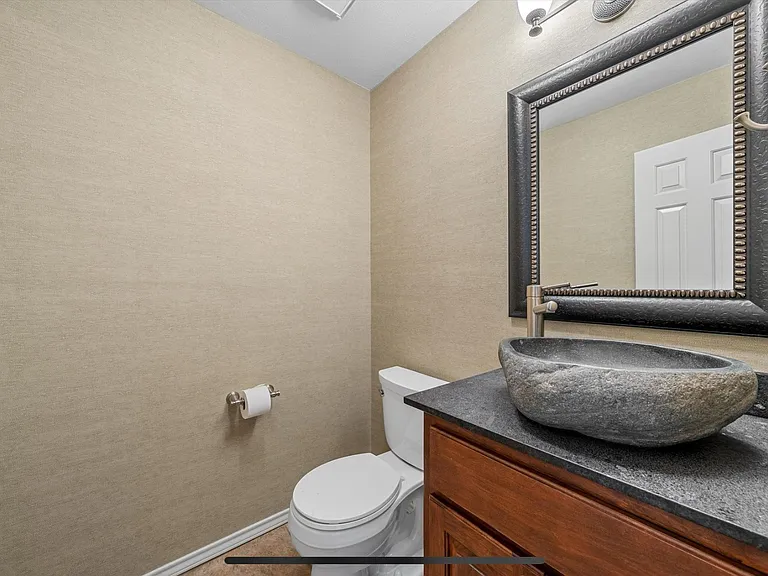 125 Pleasant Grove Ln — Photo 12