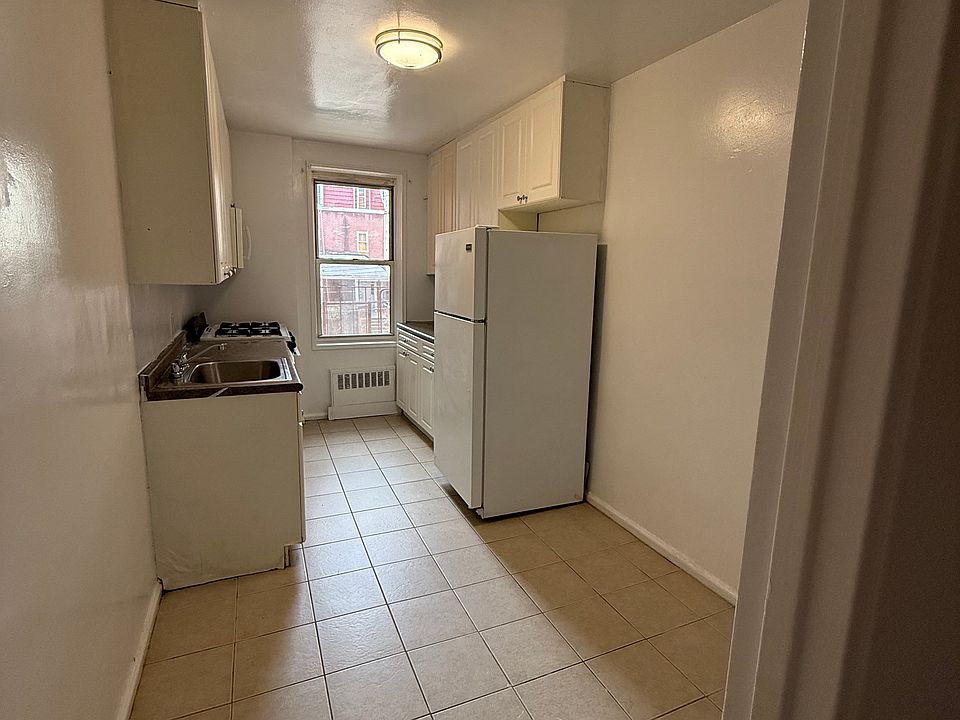 1st image of 299 Saint Marks Pl #30
