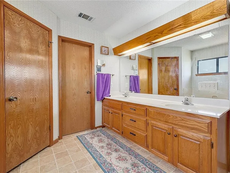 207 Rancho Bueno Dr — Photo 21