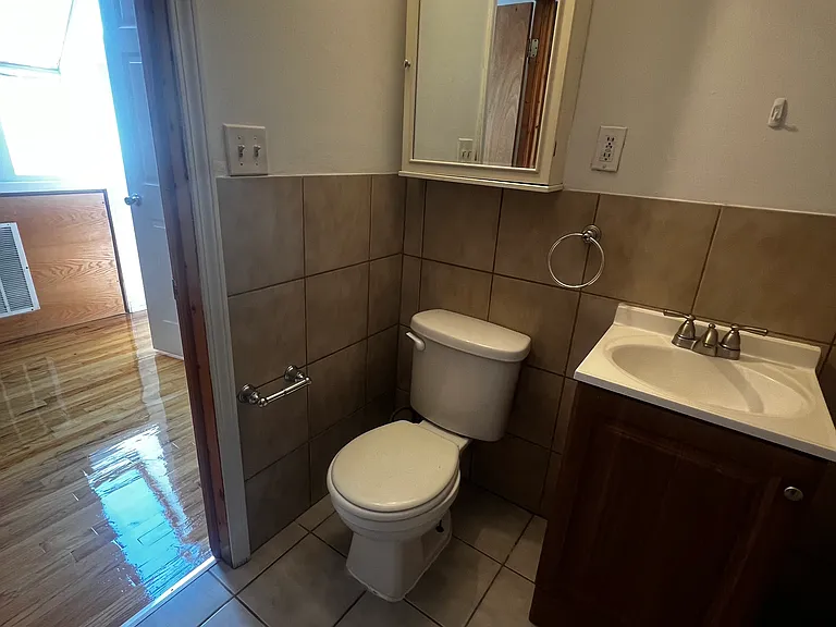 1516 N Greenview Ave #2R — Photo 9