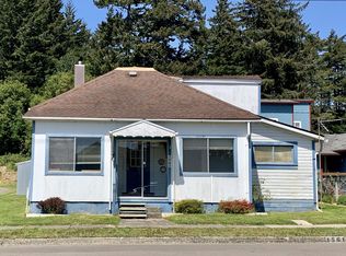 1561 2nd St, Florence, OR 97439