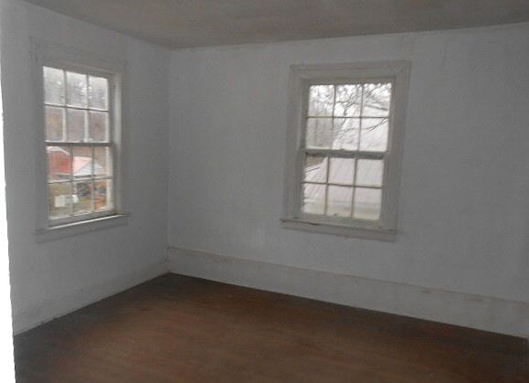 2nd image of 228 Pine St