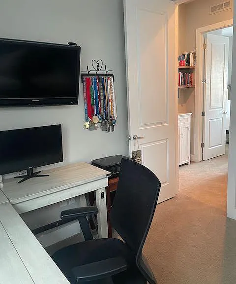 2347 Eliot St — Photo 24