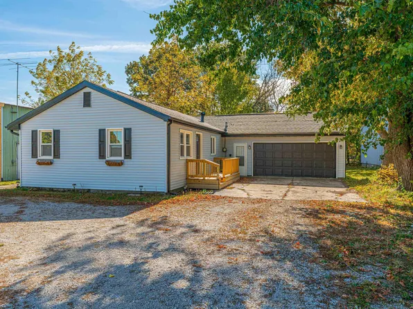 1500 E Jefferson St, Clinton, IL 61727