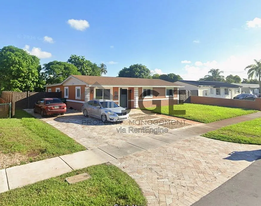 5 bed, 3.0 bath, 2118 sqft, $4,500 — Photo 1