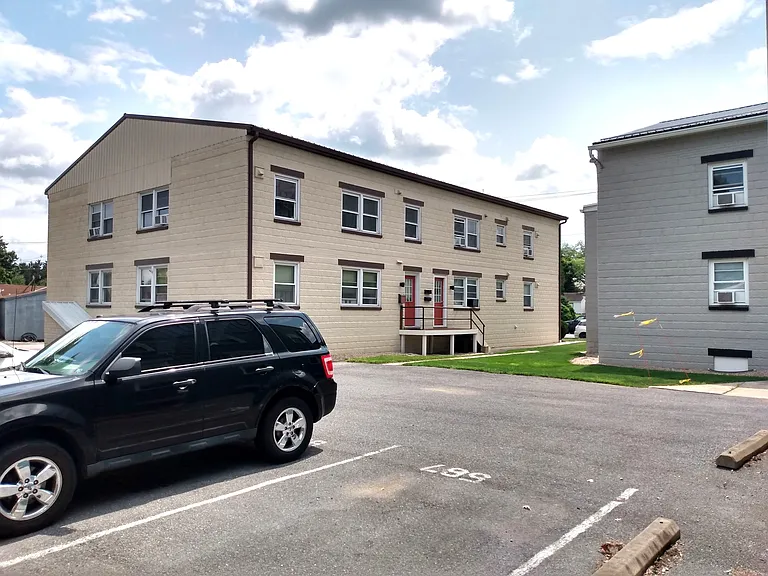 579 Guilford Ave #3 — Photo 20