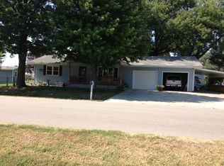 201 S Rice Rd, Silver Lake, KS 66539