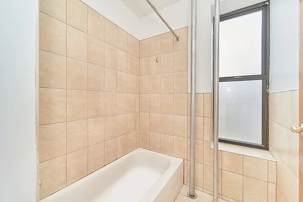 Rented by Compass | media 31