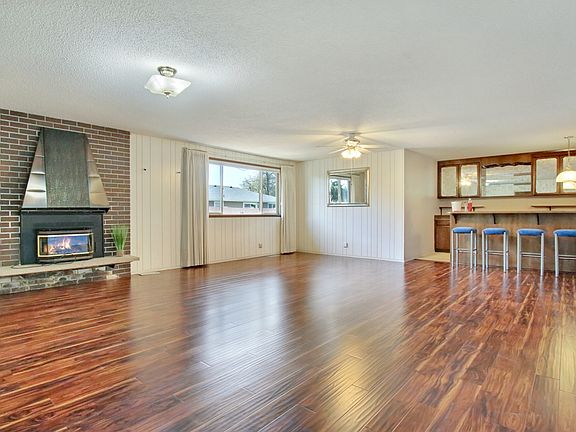 2nd image of 6531 Sarazen St SE