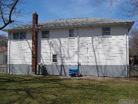 2nd image of 33 Hinda Blvd