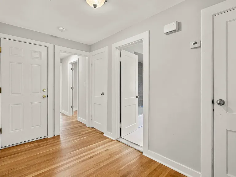 588 N Walnut St #3 — Photo 3