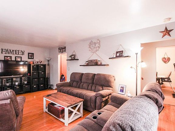 4th image of 850 Lexington Ave
