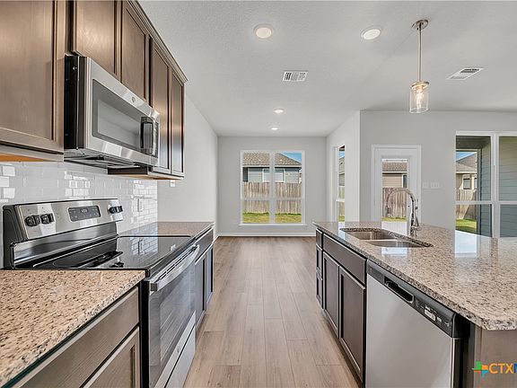 5th image of 708 Tule Canyon Dr