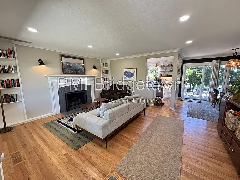 9500 SW Ardenwood St — Photo 3