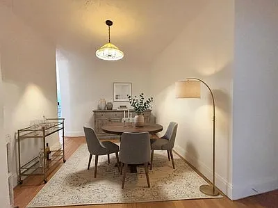 2 bed, 995 sqft, $3,300 — Photo 3