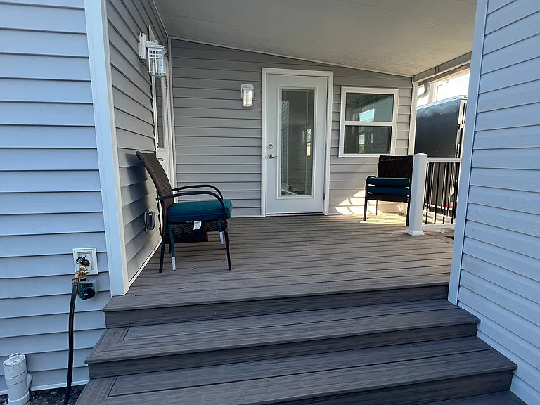 1810 Illinois Ave — Photo 9