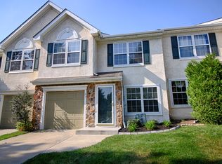 41 Hearthstone Ln, Marlton, NJ 08053
