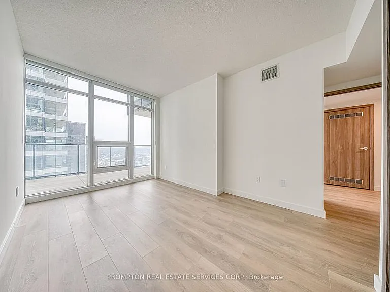 1 Concord Cityplace Way #36201 — Photo 4