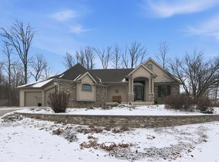 2002 Stone Fountain Chase, Fort Wayne, IN 46804