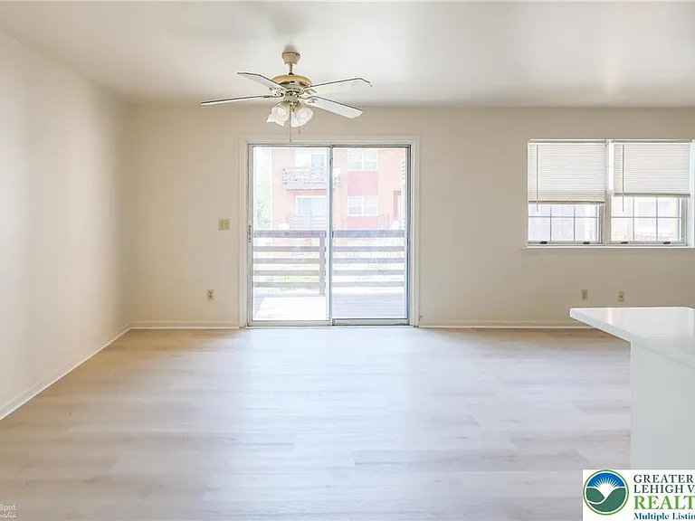 1464 Cedar Crest Blvd #18 — Photo 14