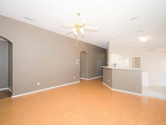 4th image of 6212 Hillside Ln