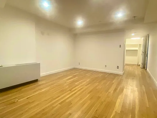 Rented by Corcoran | media 18