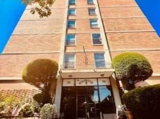704-712 N Broad St #3F, Elizabeth, NJ 07208