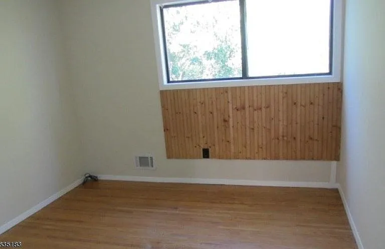 428 Brookside Ln — Photo 3