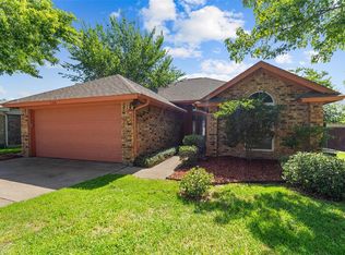 728 Saddle Rd, White Settlement, TX 76108