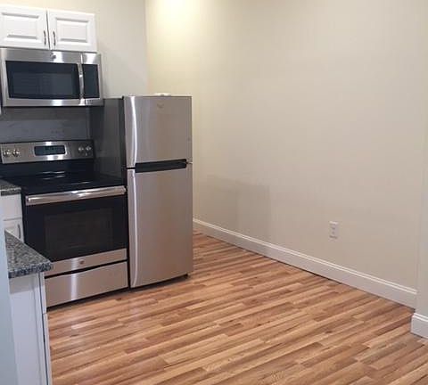 2nd image of 747 S 17th St Floor 1