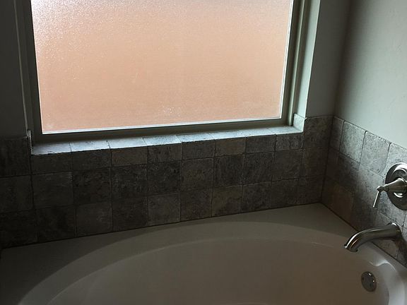 Master bathroom garden tub