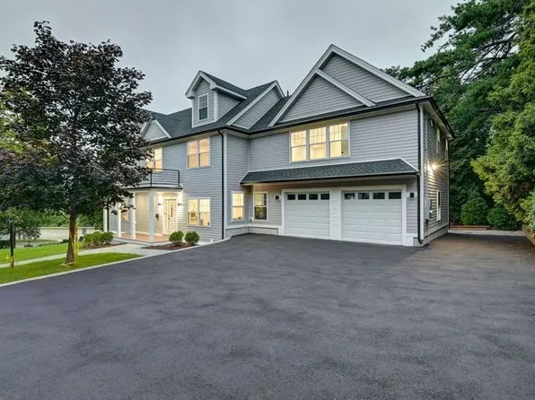 6 Fallon Cir, Braintree, MA 02184