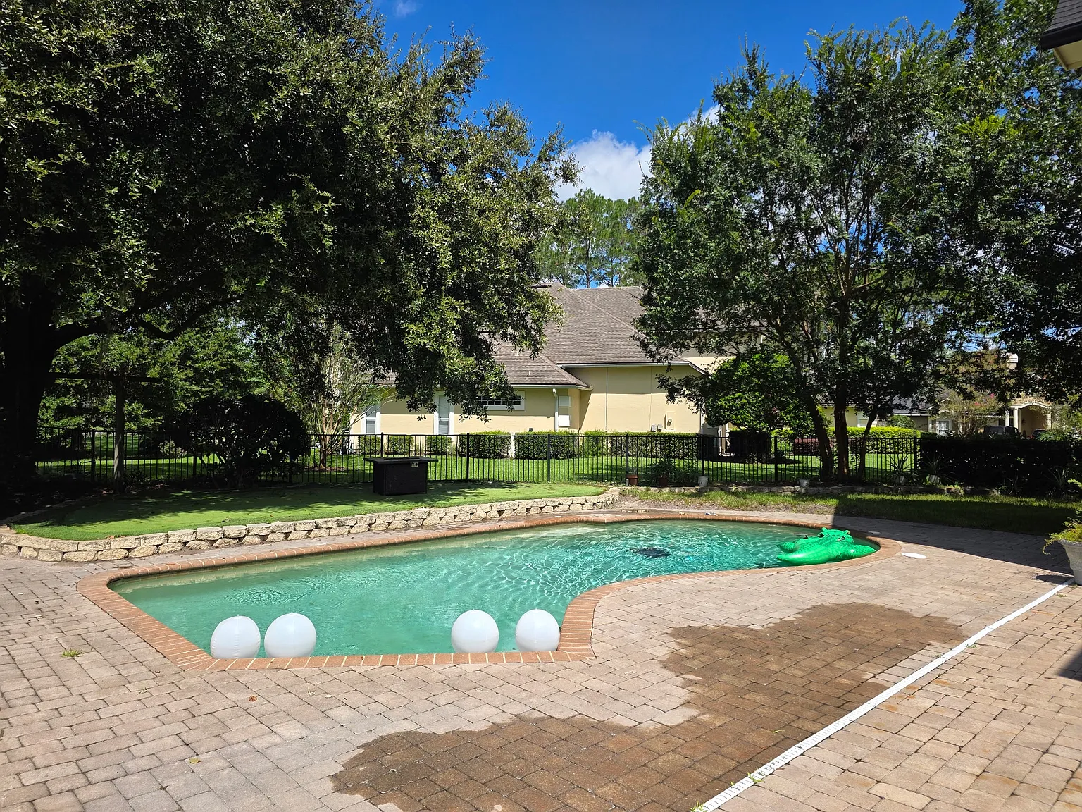 5 bed, 3.5 bath, 3875 sqft, $4,300 — Photo 4