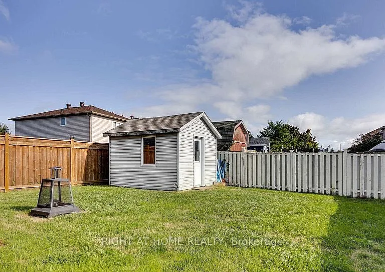 132 Dean Ave #MAIN — Photo 15
