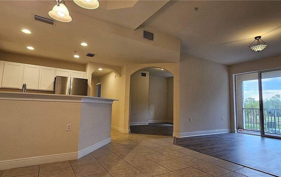1st image of 2913 Tuscan Dr Unit 204