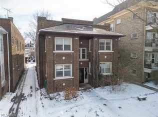 2548 Overlook Rd, Cleveland, OH 44106