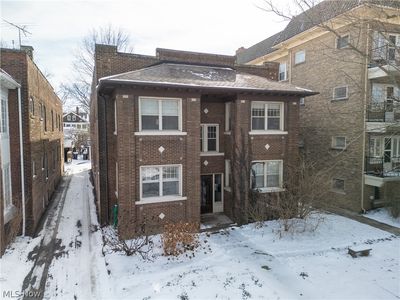 2548 Overlook Rd, Cleveland, OH, 44106