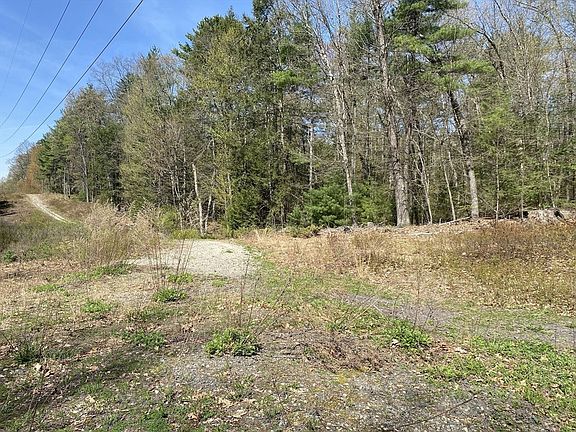 4th image of 7 Pequot Rd #7
