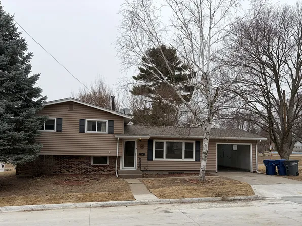 2612 Erin St, Bettendorf, IA 52722