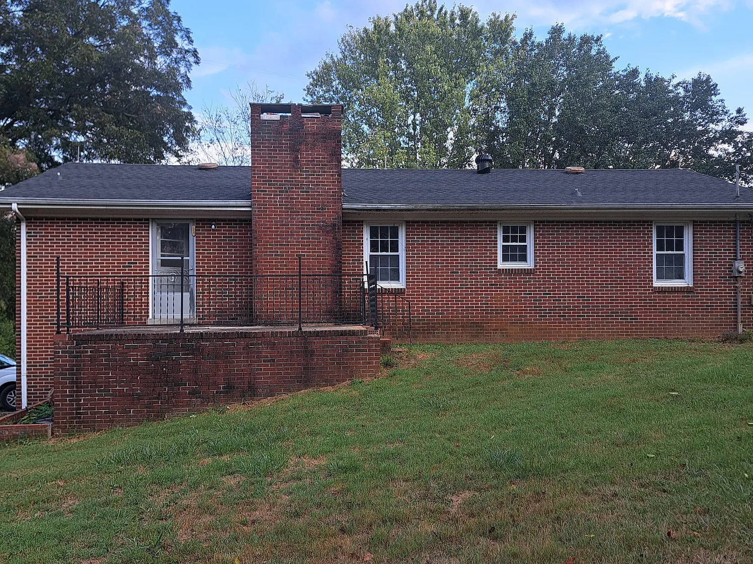 2174 Shelbyville Rd — Photo 3