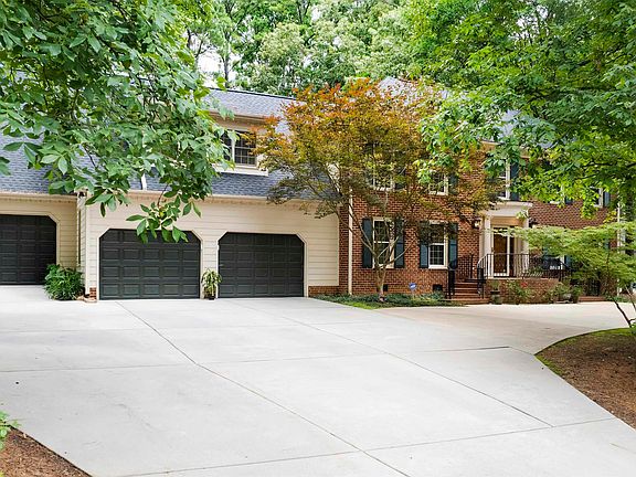 4th image of 7012 N Ridge Dr